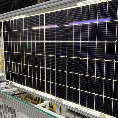 Annehmbare OEM-Bestellung TUV-zertifiziert 445-470 Watt Mono-Solarpanel für Solar-PV-System